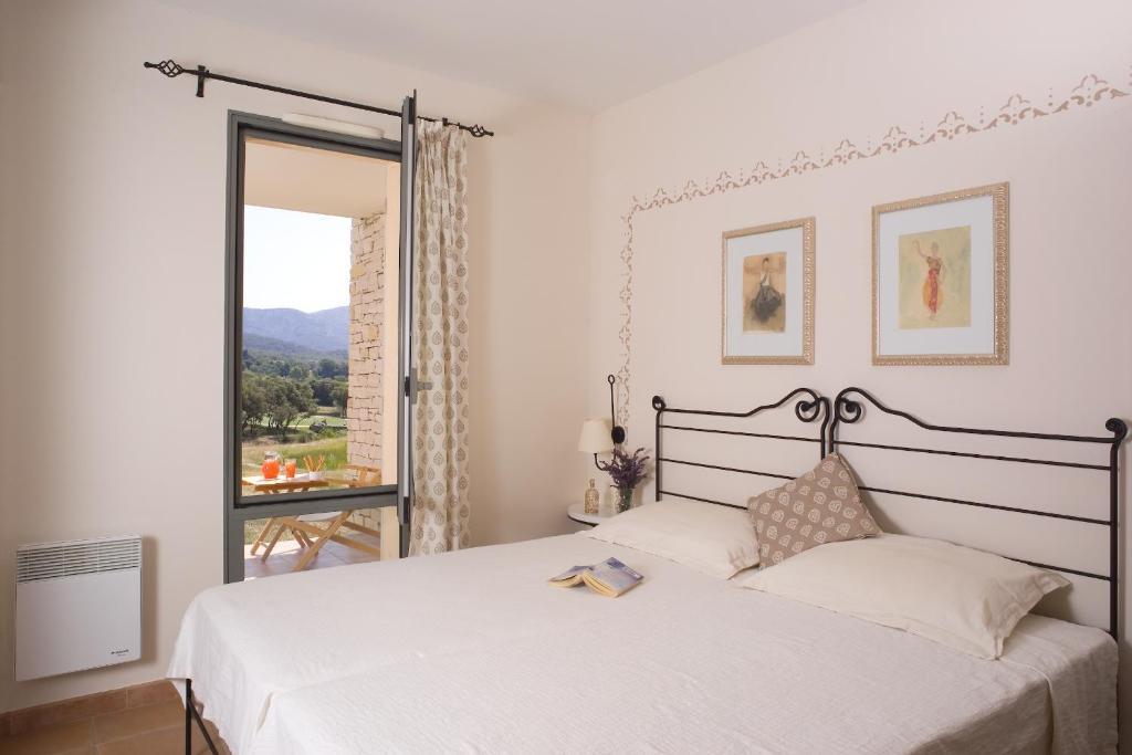 Madame Vacances Residence Provence Country Club Saumane-de-Vaucluse 객실 사진