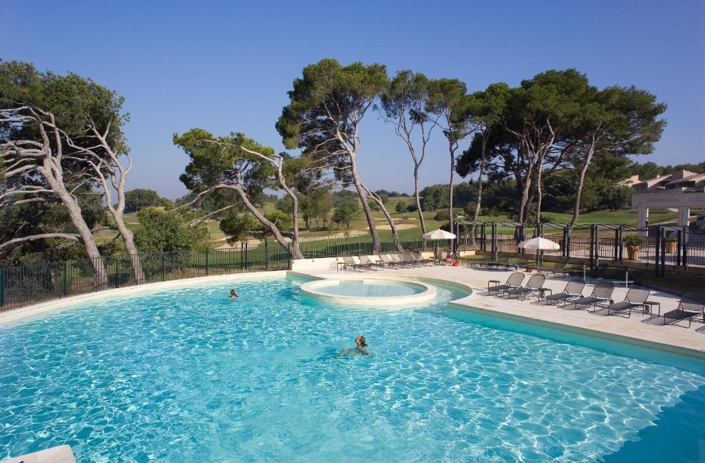 Madame Vacances Residence Provence Country Club Saumane-de-Vaucluse 객실 사진