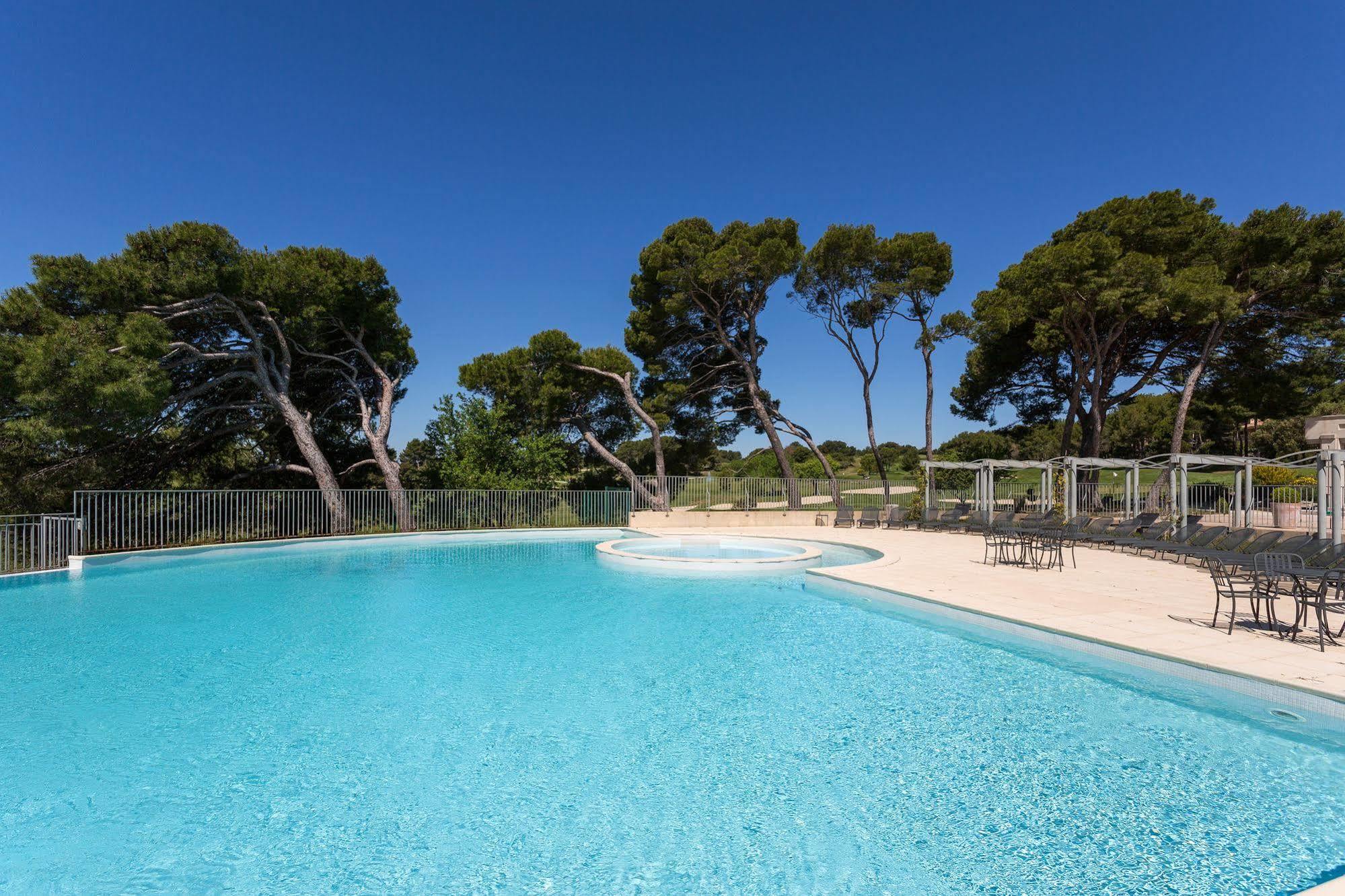 Madame Vacances Residence Provence Country Club Saumane-de-Vaucluse 외부 사진